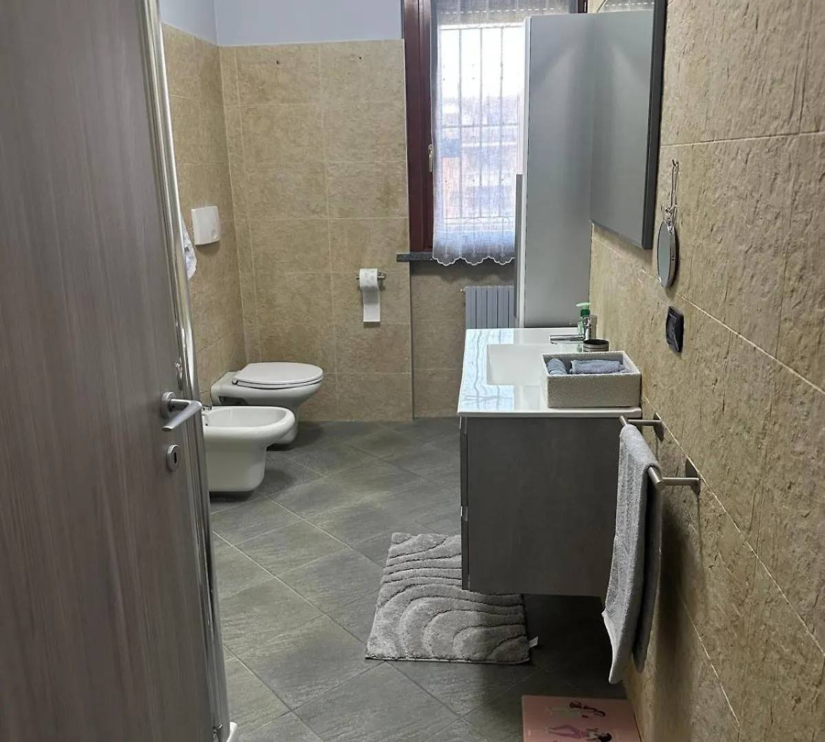 Noemihouse Apartment Opera Italy