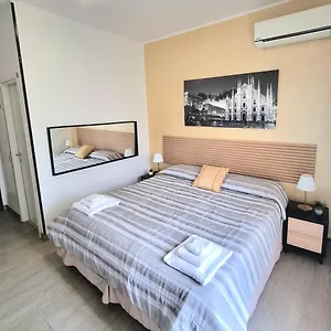 Bed & Breakfast Italo House, Opera